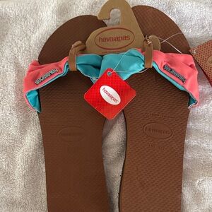 Havaianas Rust Flip Flops